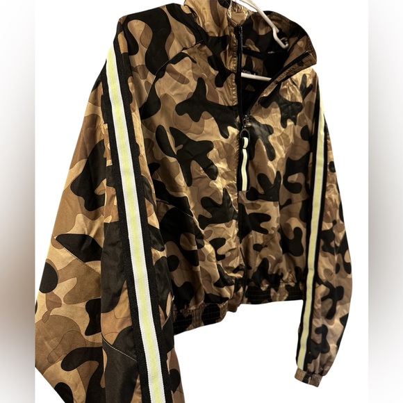 Blanc Noir Camo Cropped Bomber Jacket with side stripe Size M - Picture 2 of 15